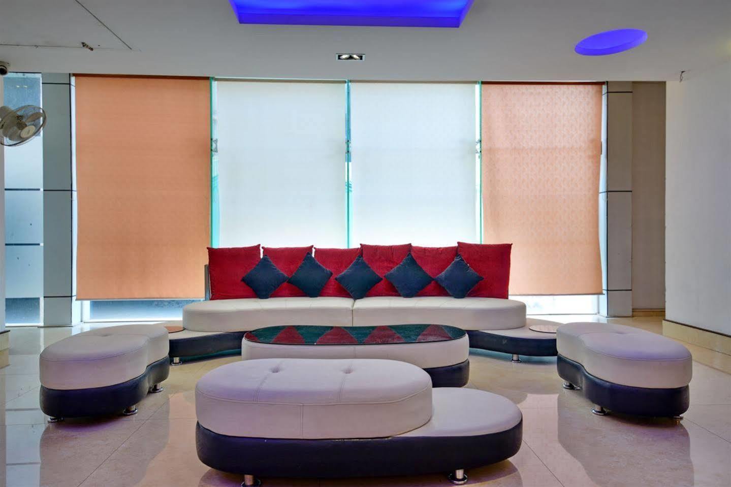 Hotel Prem Plaza Karnāl Dış mekan fotoğraf